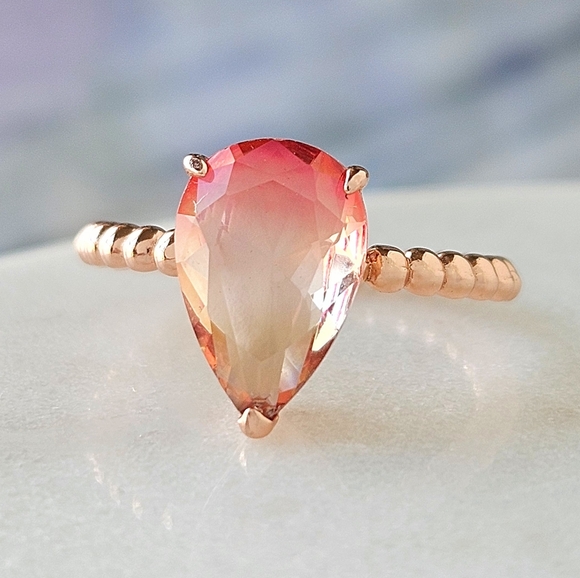 Peach Ombre Pear Cut Gemstone ring, 925 Sterling Silver, 18k Rose Gold - Picture 5 of 9